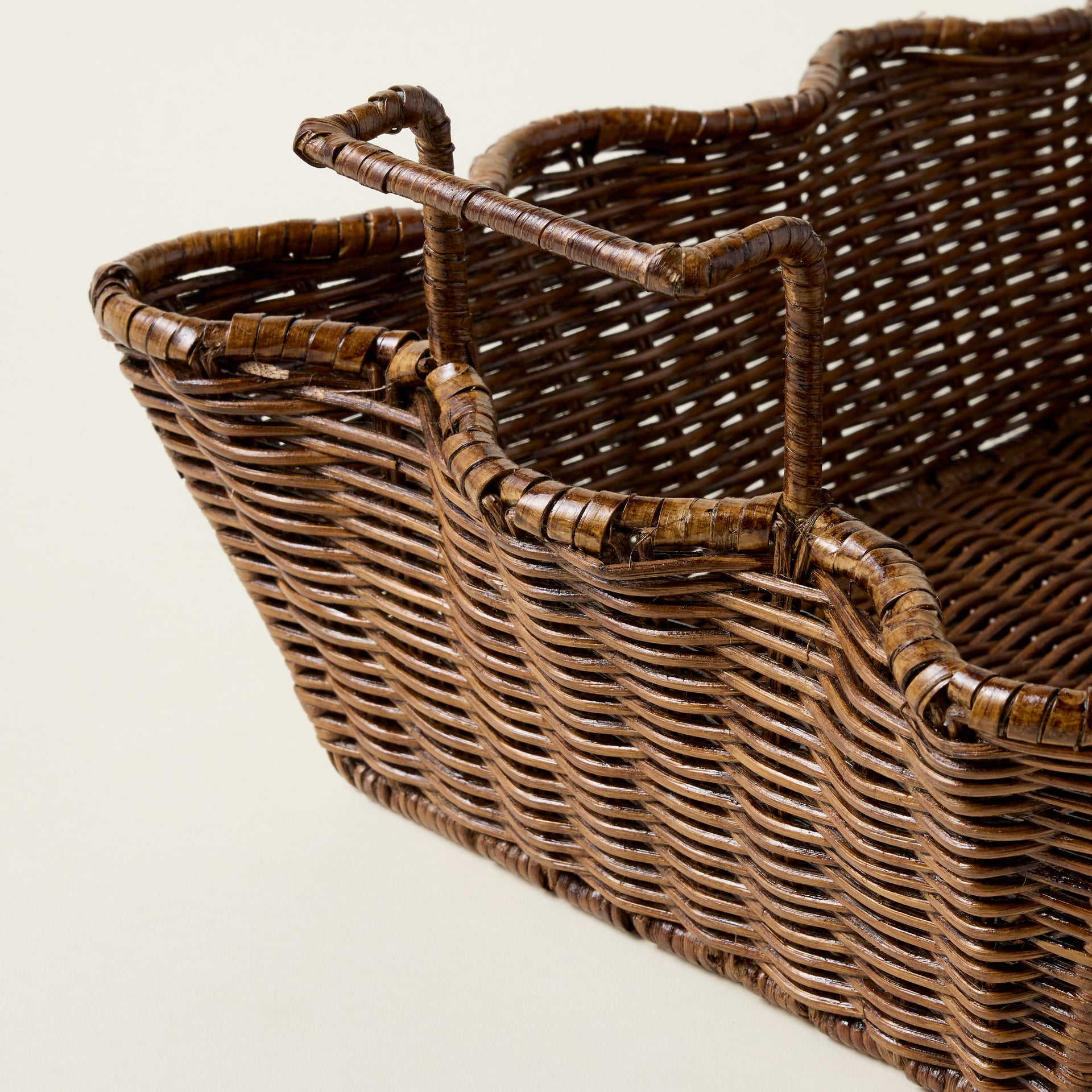 Brown Scalloped Tray