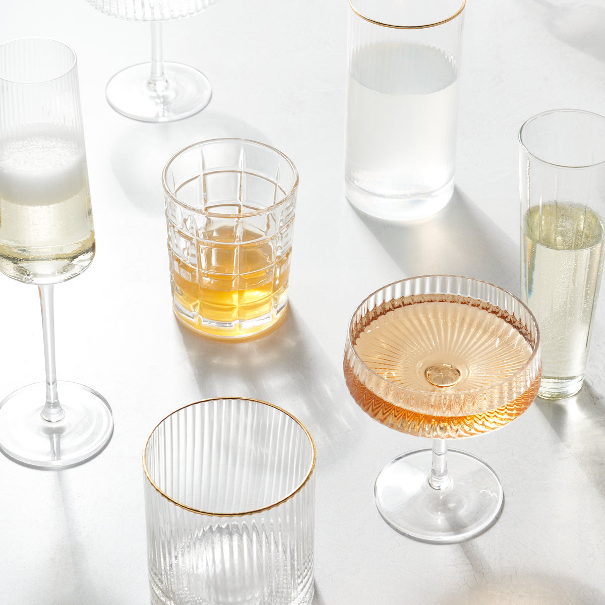 Linea Textured Wine Glass