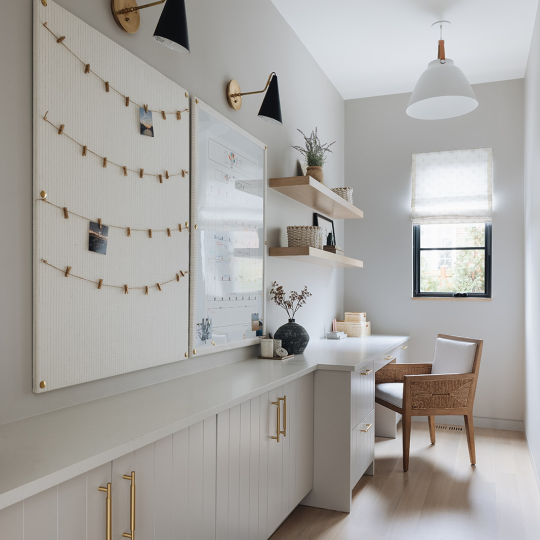 Corinne Wall Light (Designer Overstock)