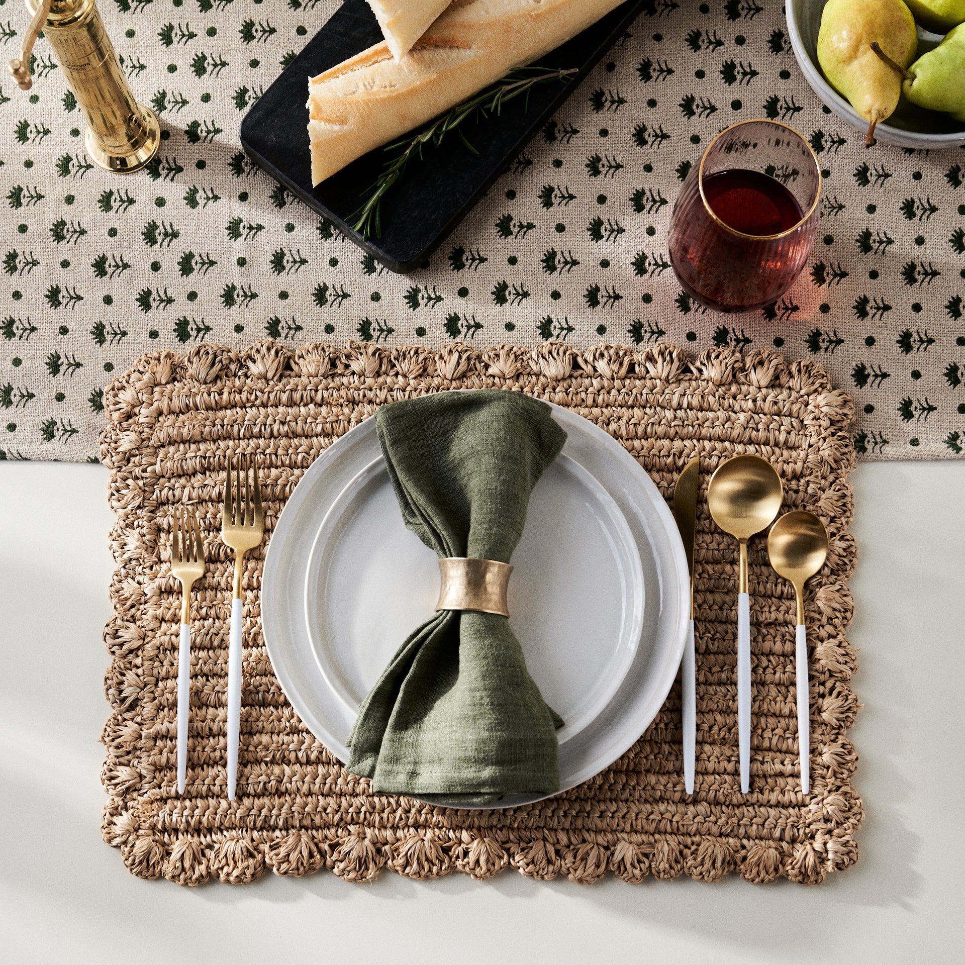 Olivia Table Runner