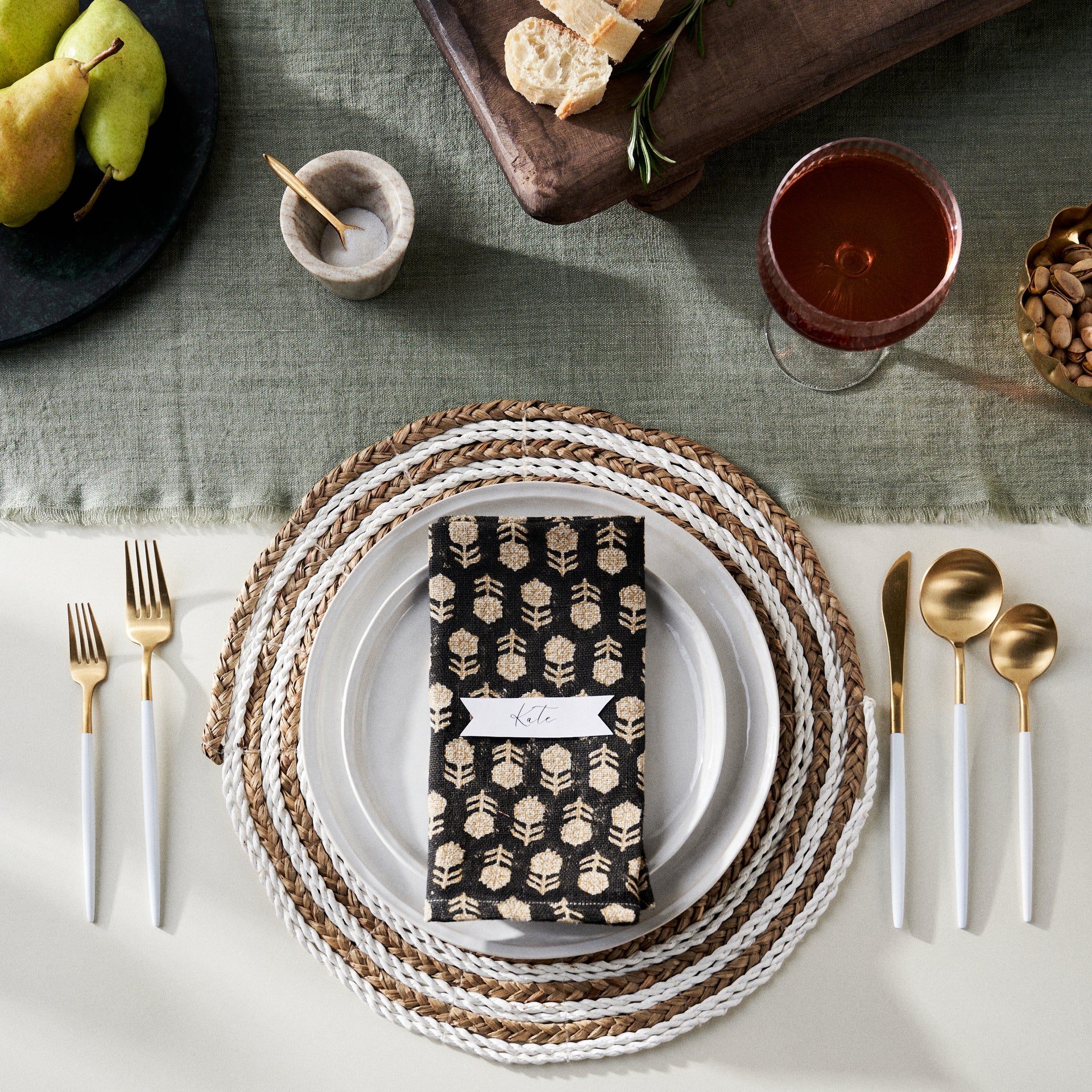 Laurel Linen Table Runner