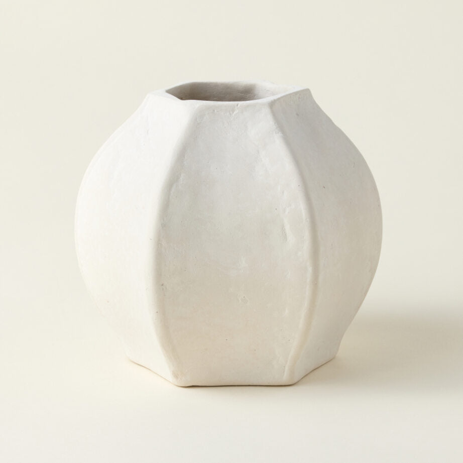 Ariah Vase