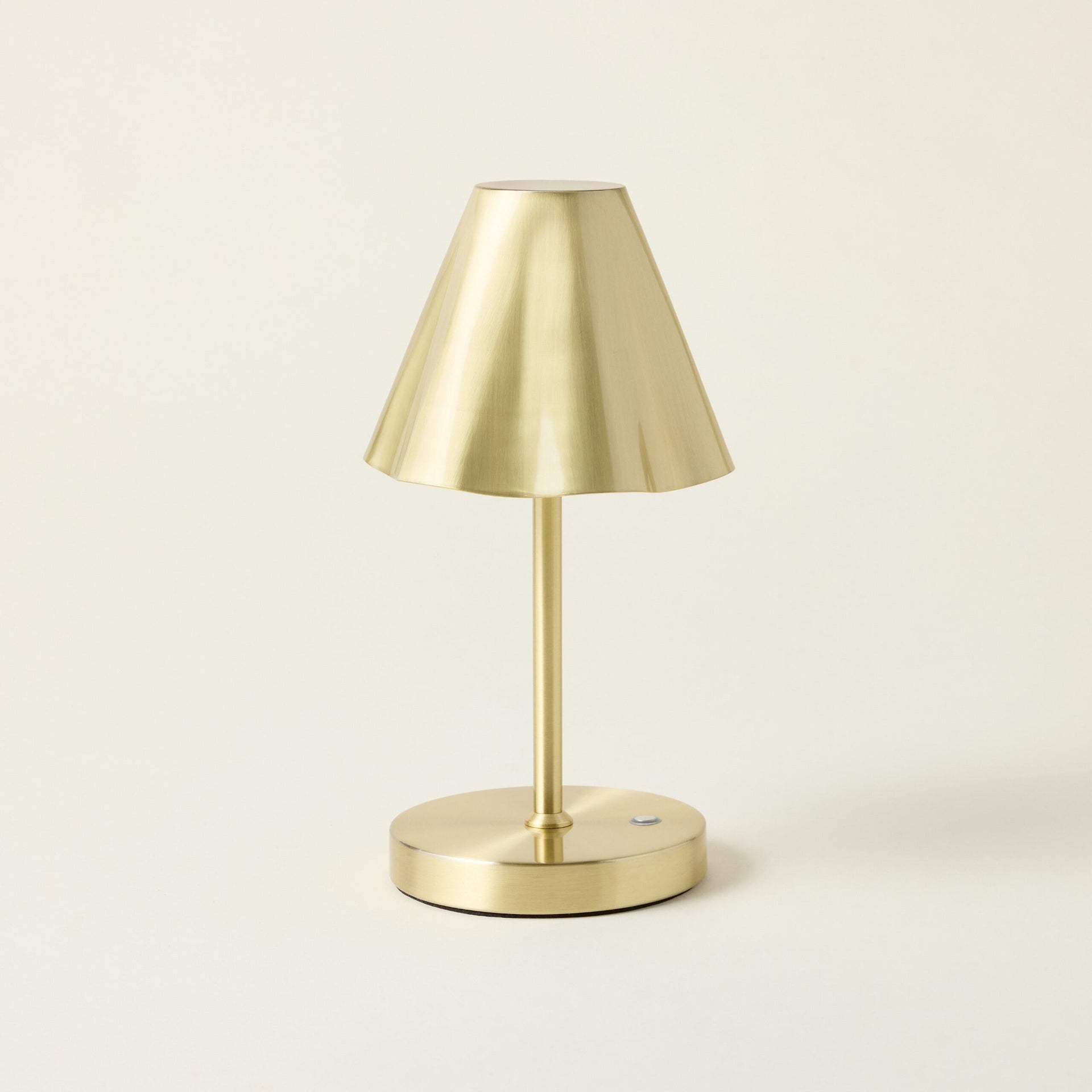 Gold Petal Table Lamp