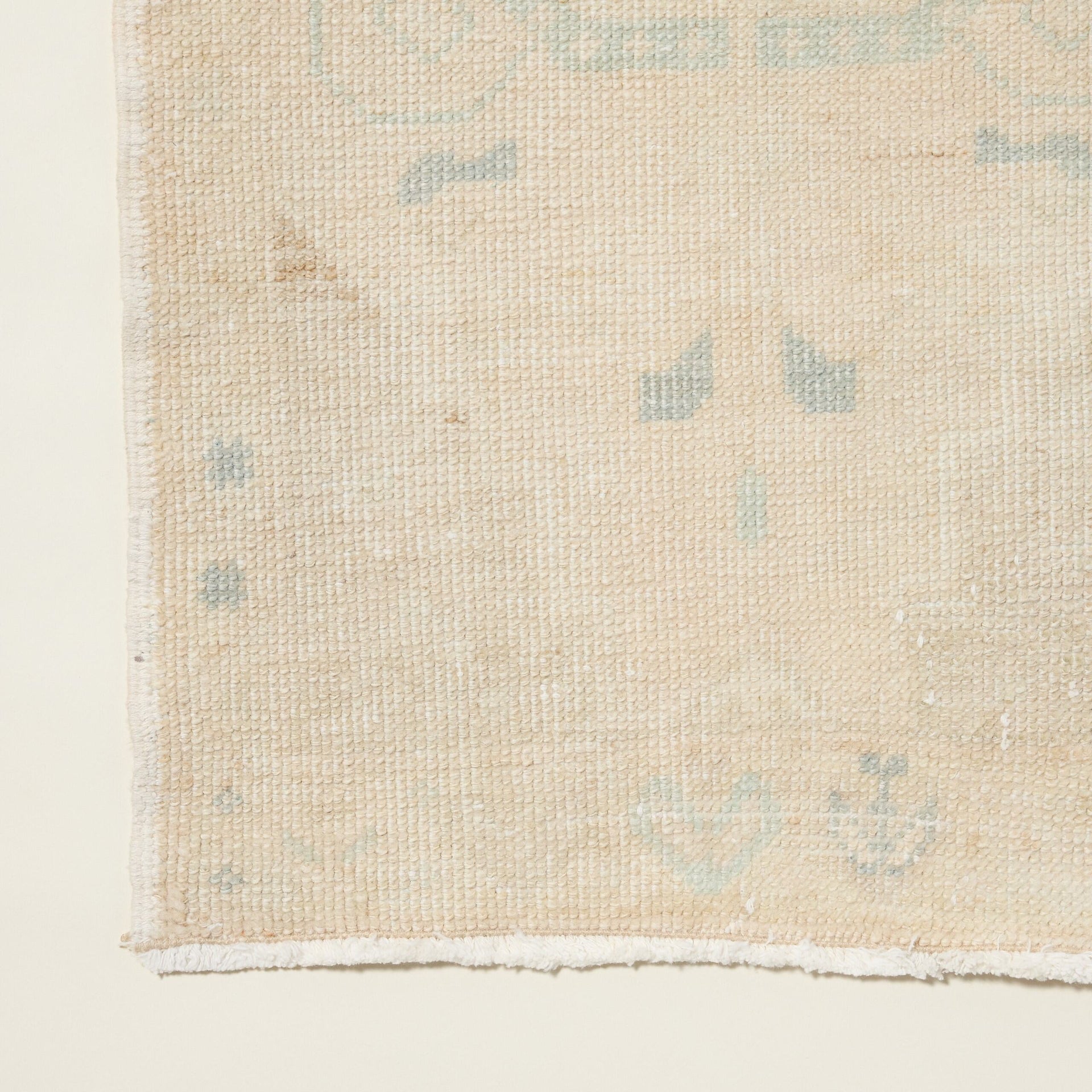 Remi Vintage Rug, 2' x 3'