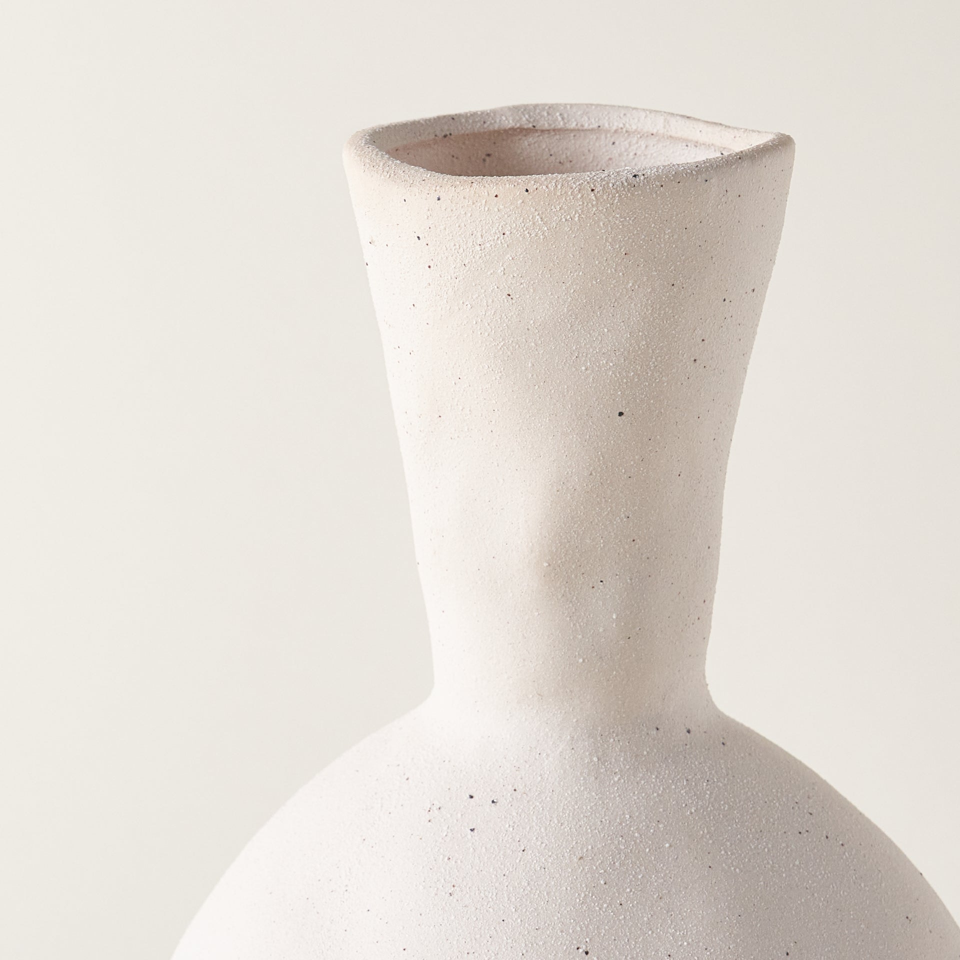 Catira Vase