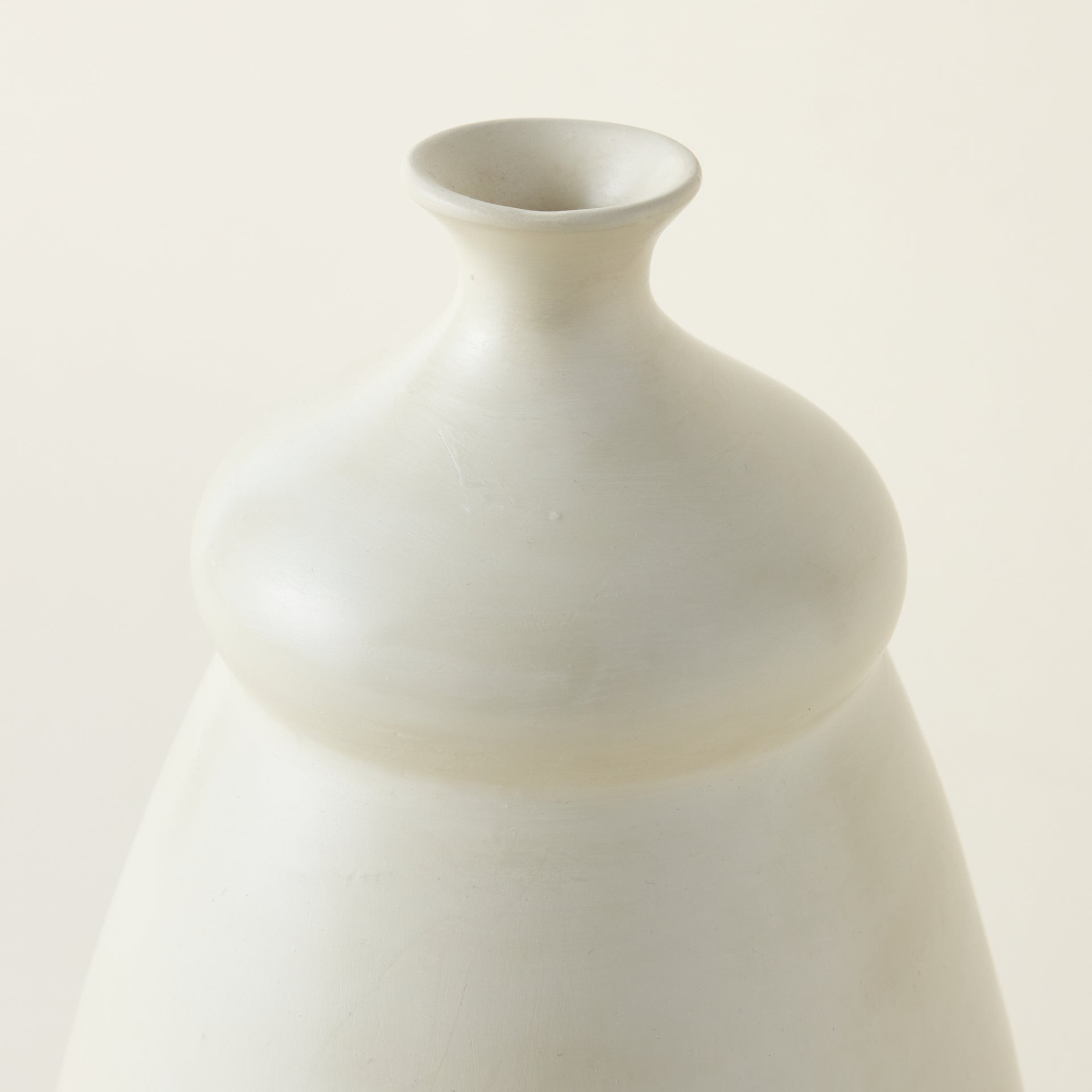 Eggshell Kador Vase