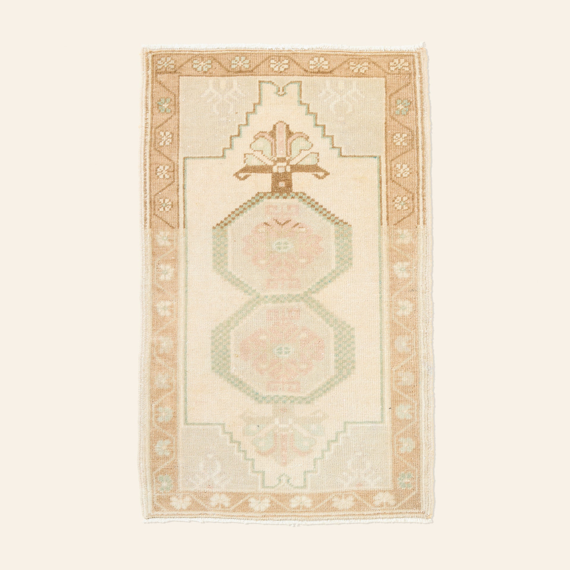 Drop - Byrd Vintage Rug 1'7" x 2'8"