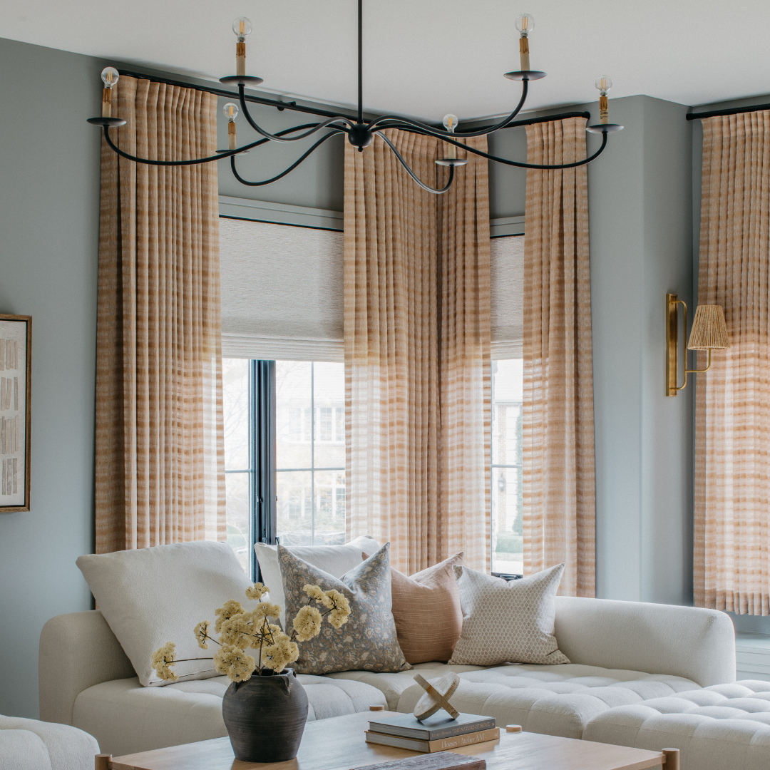 Saxon Black Chandelier