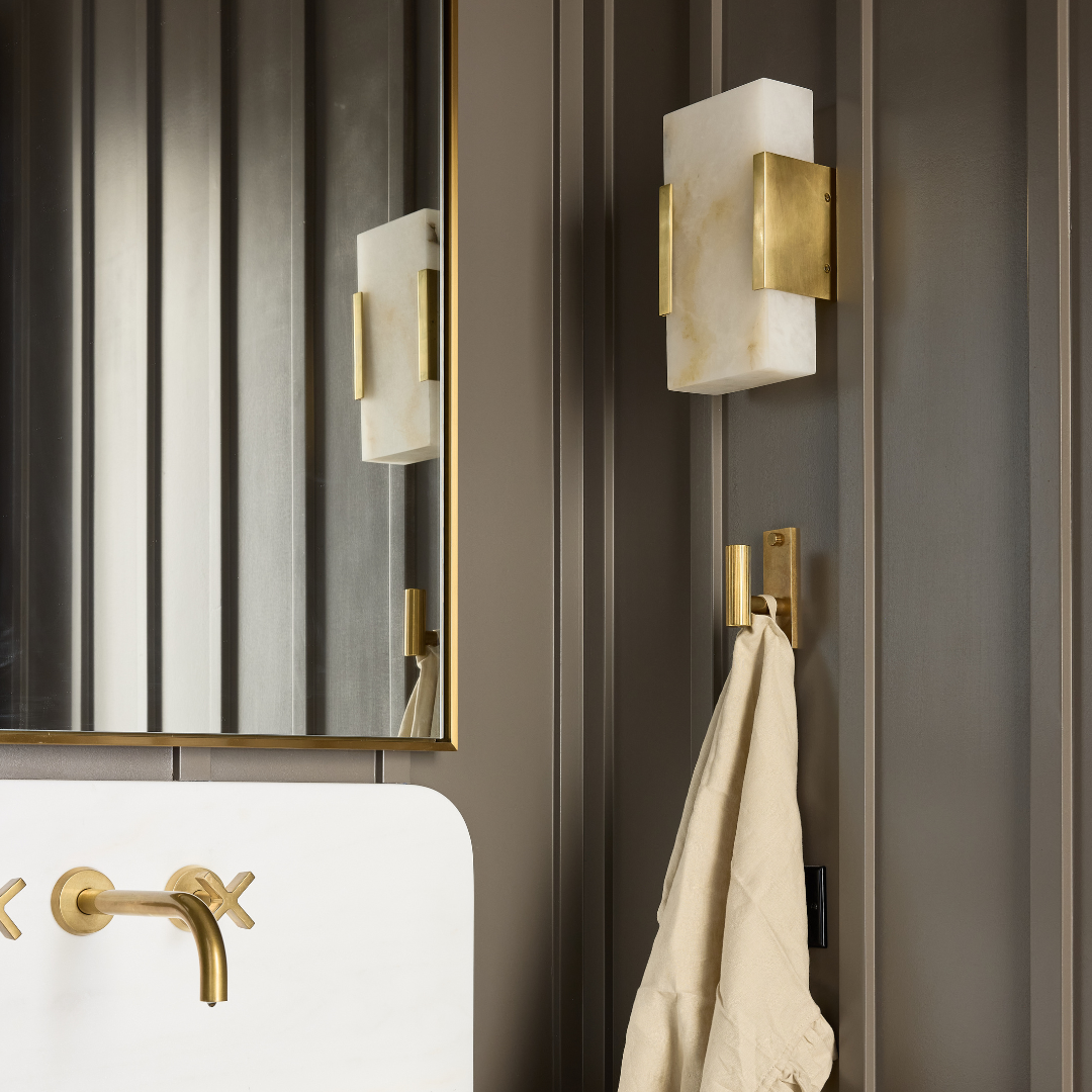 Covet Wide Clip Bath Sconce