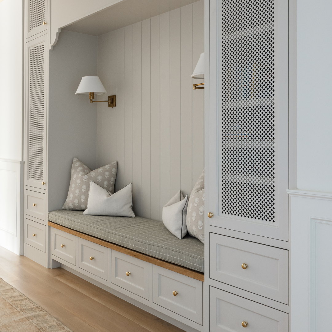 Classic Swing Arm Wall Lamp