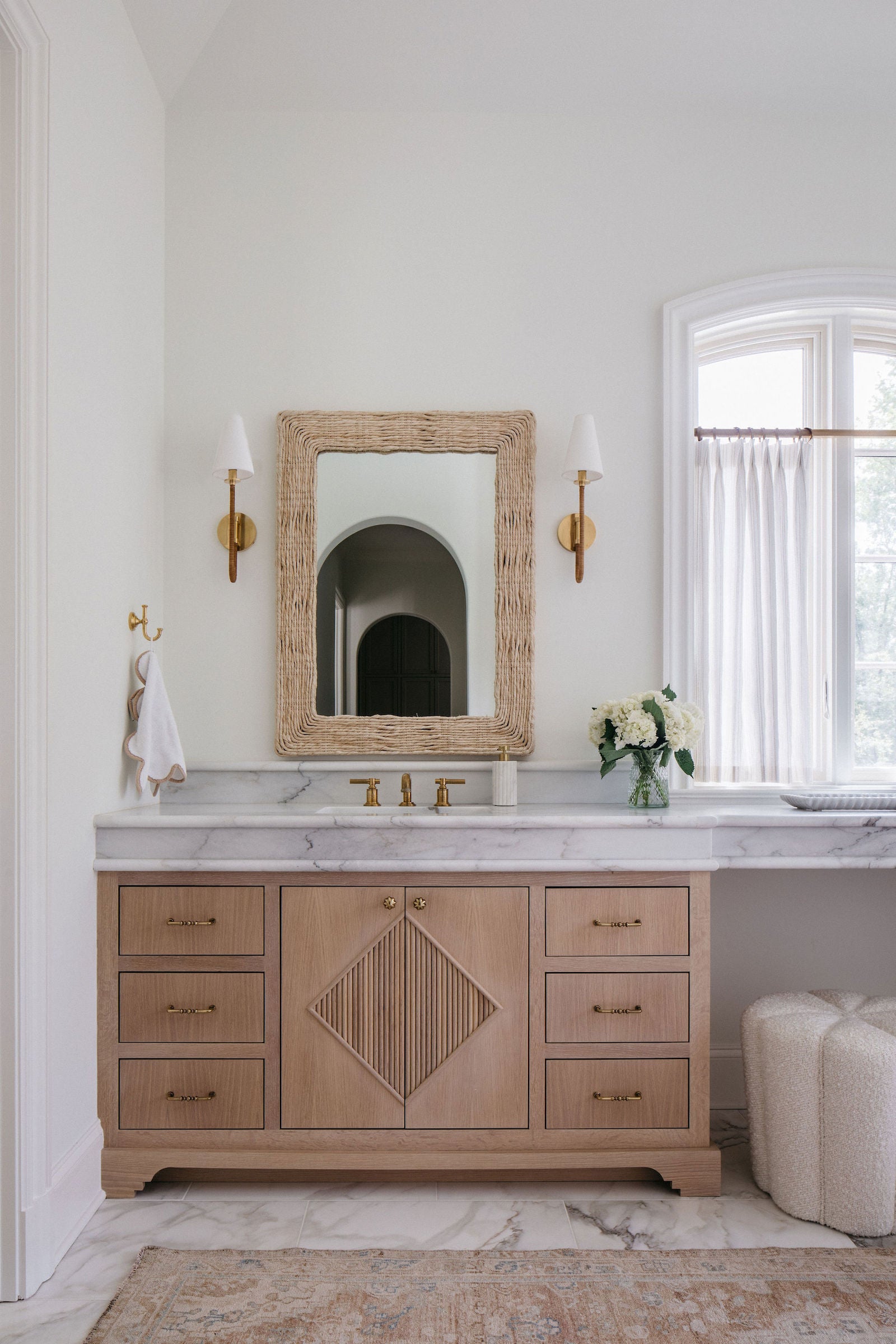 Ripley Sconce