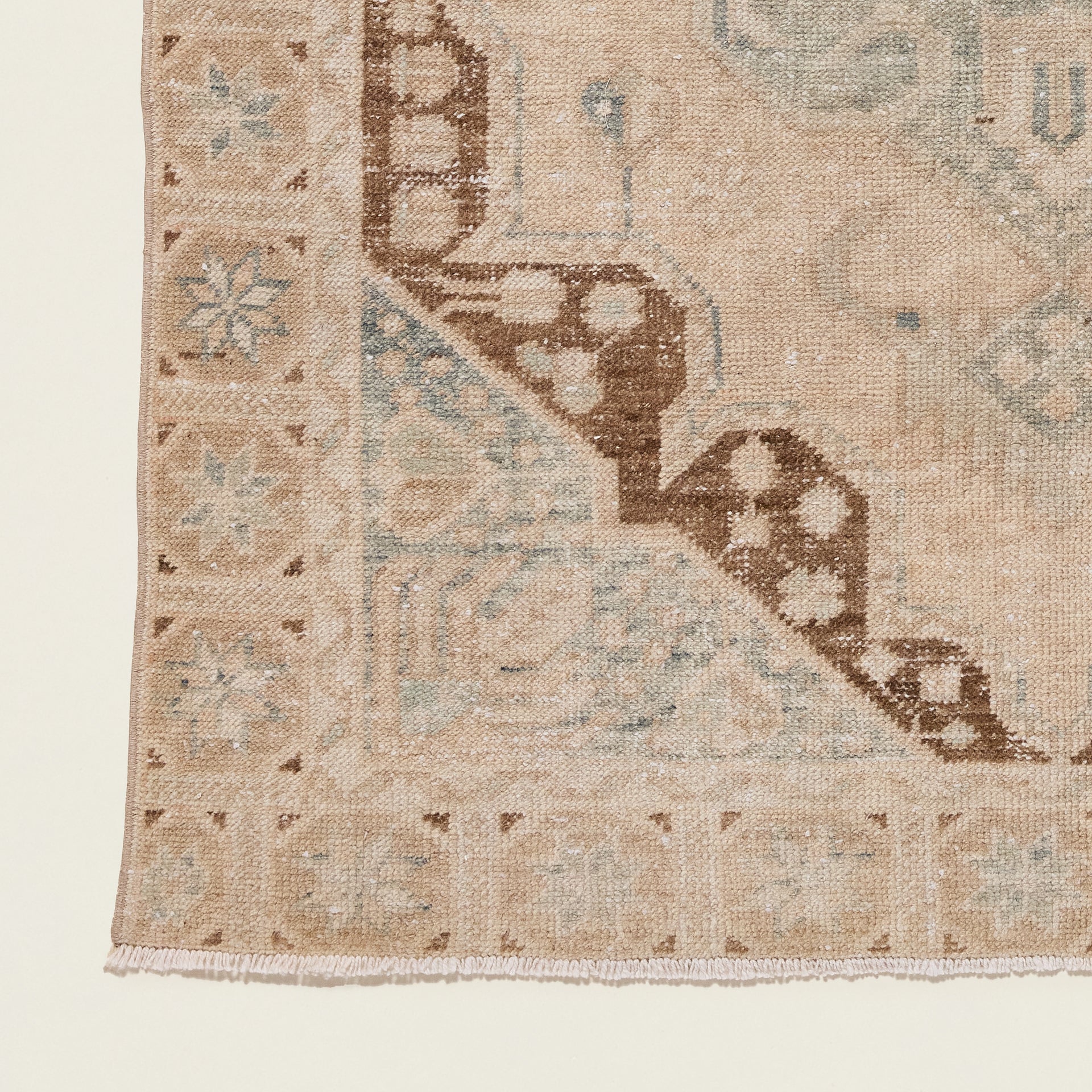 Llana Vintage Rug, 3'10" x 5'8"