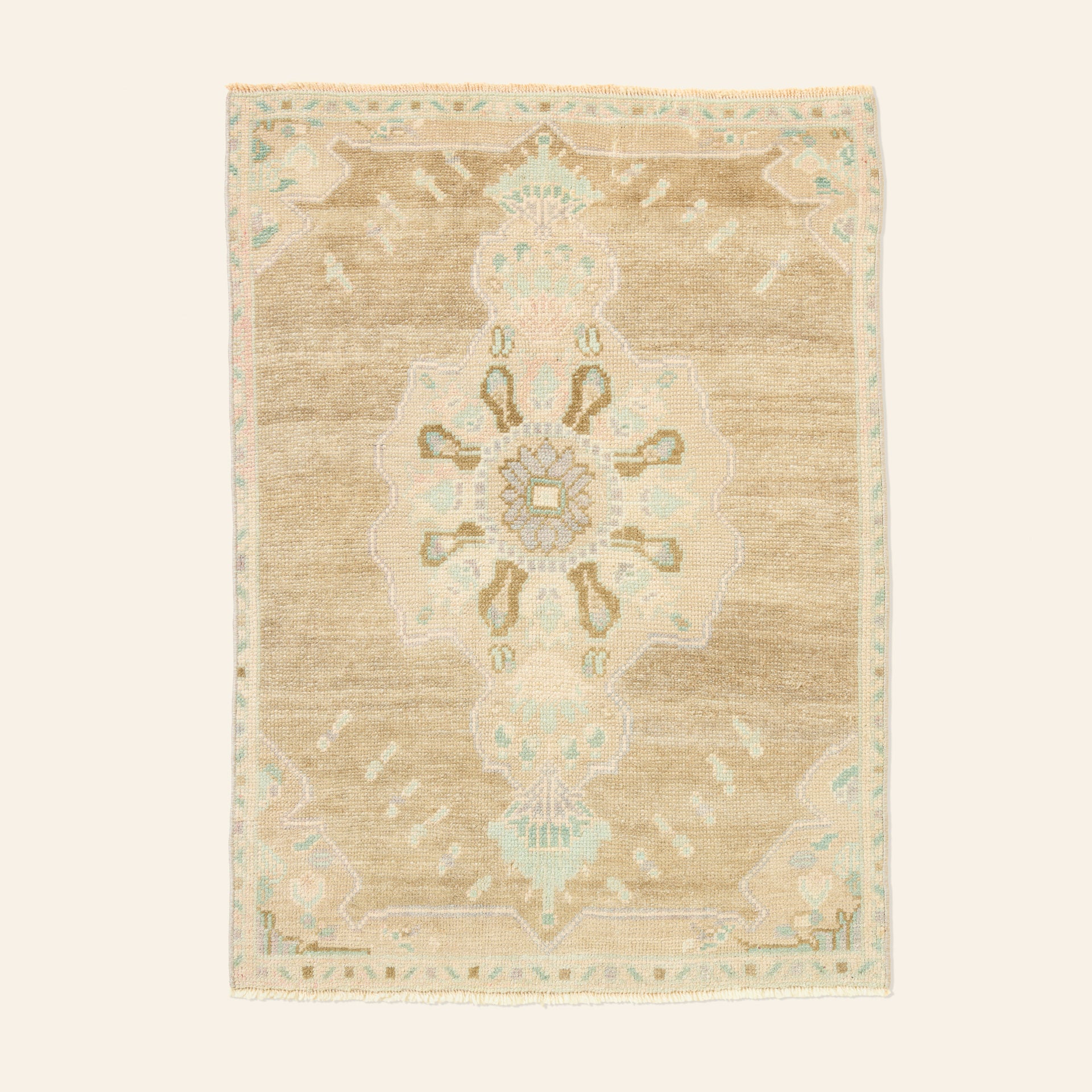 Drop - Faye Vintage Rug 2.7' x 3.7'