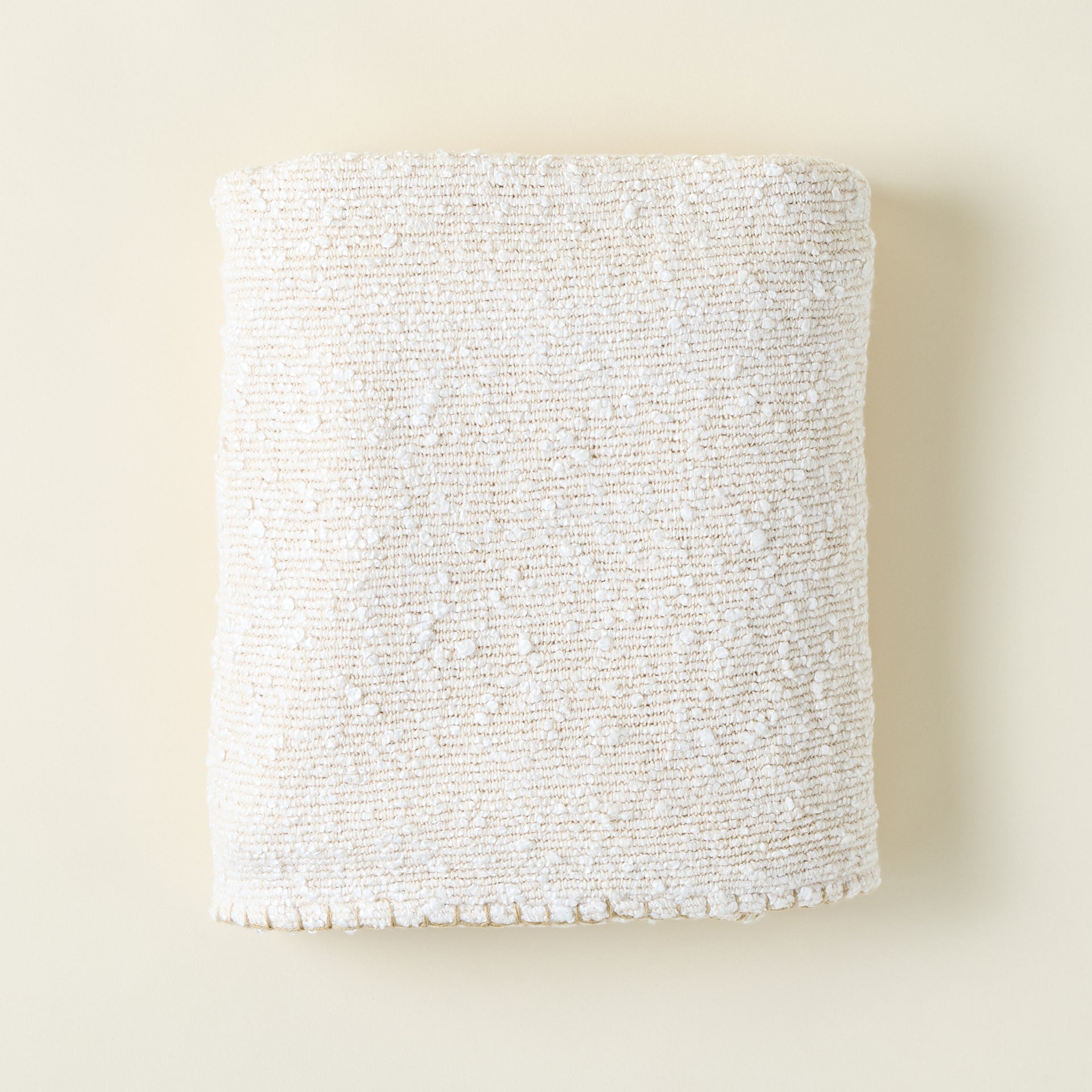 Boucle Throw