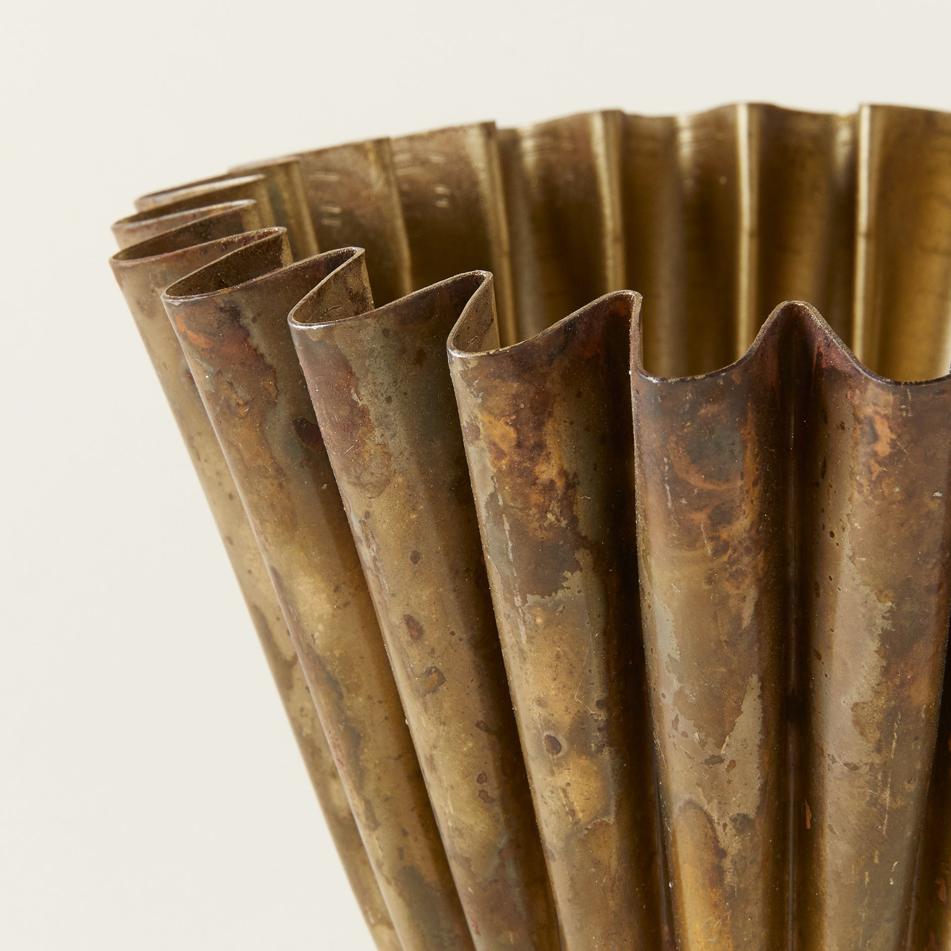 Metal Fluted Planter