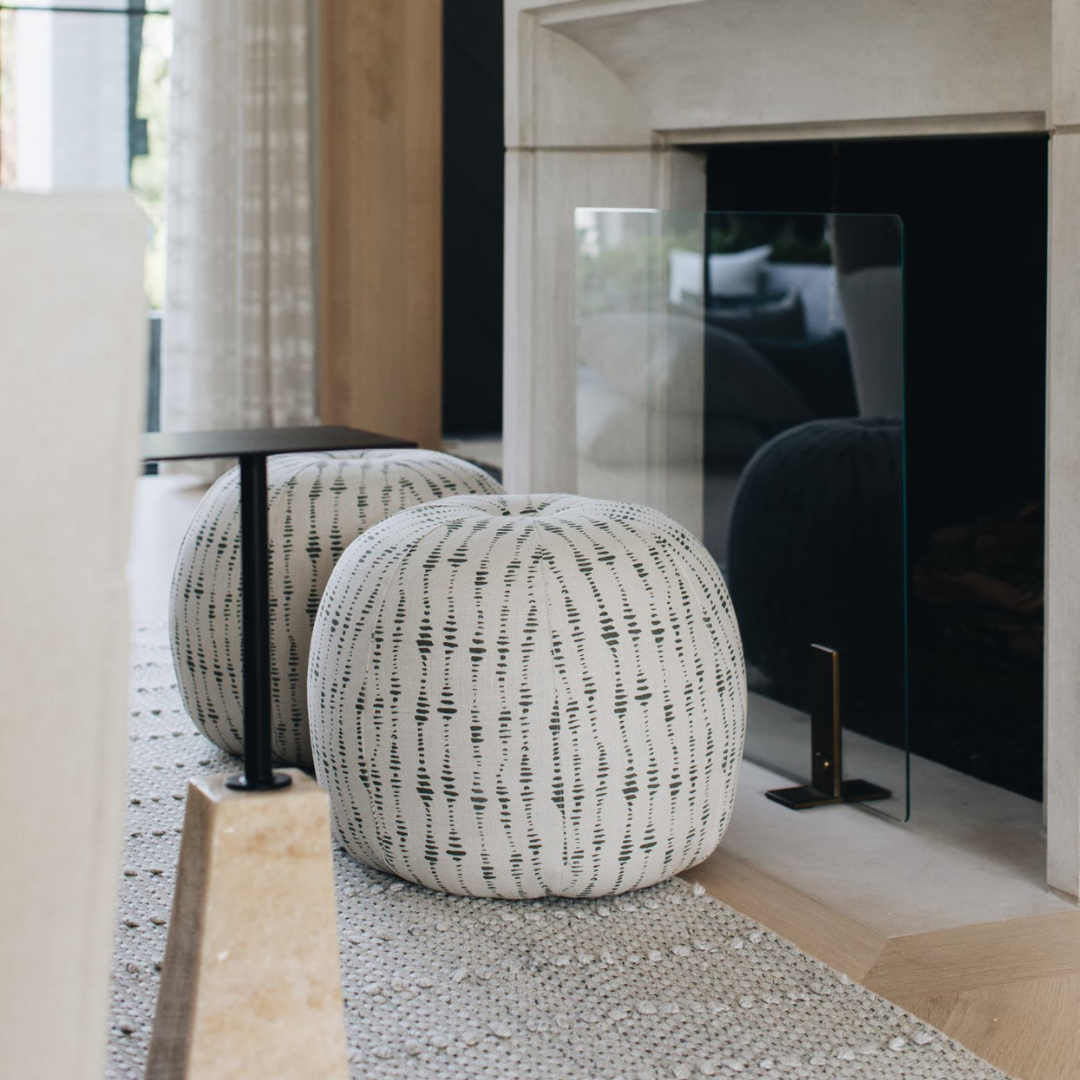 Pearl Pouf
