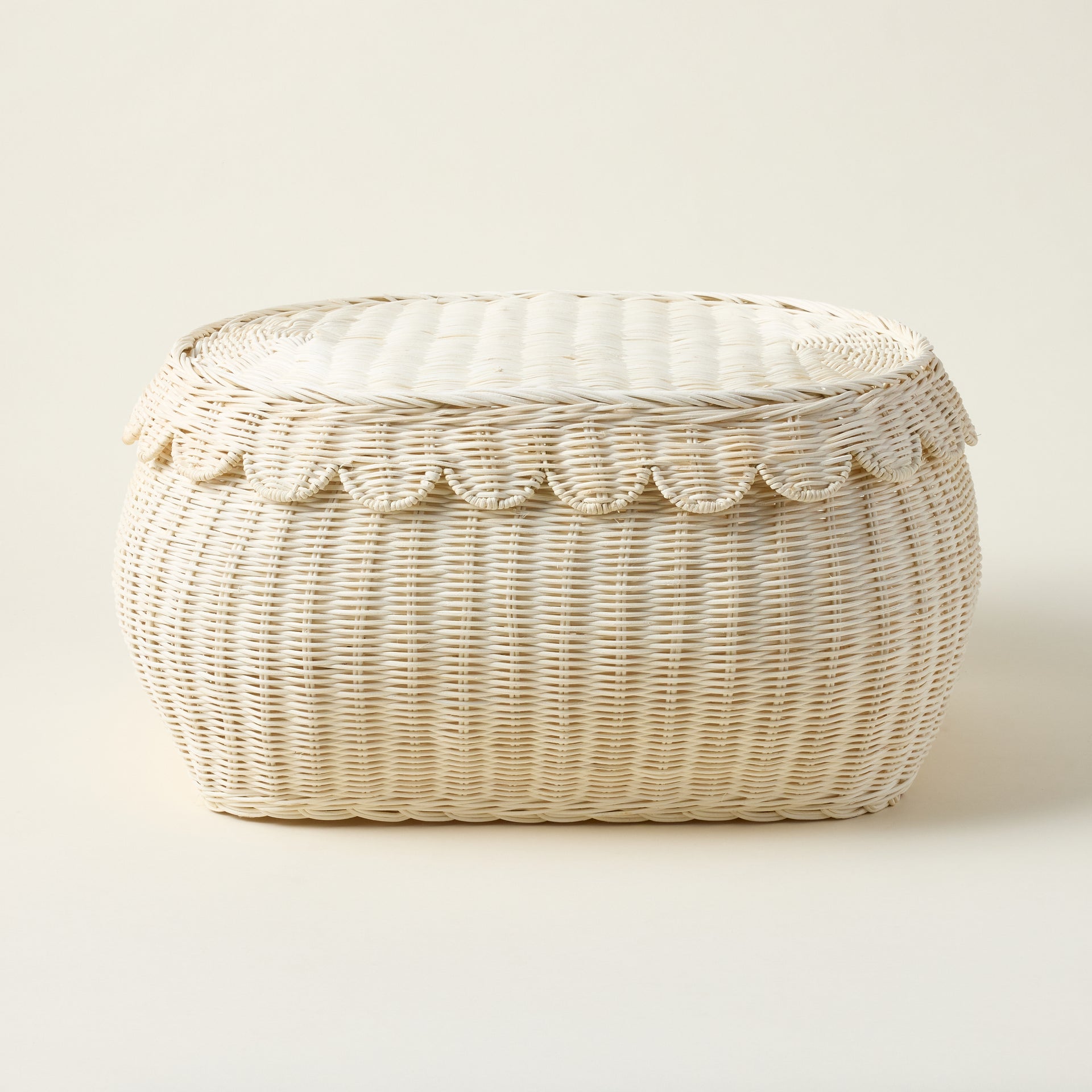 Oversized Rattan Scallop Lidded Basket