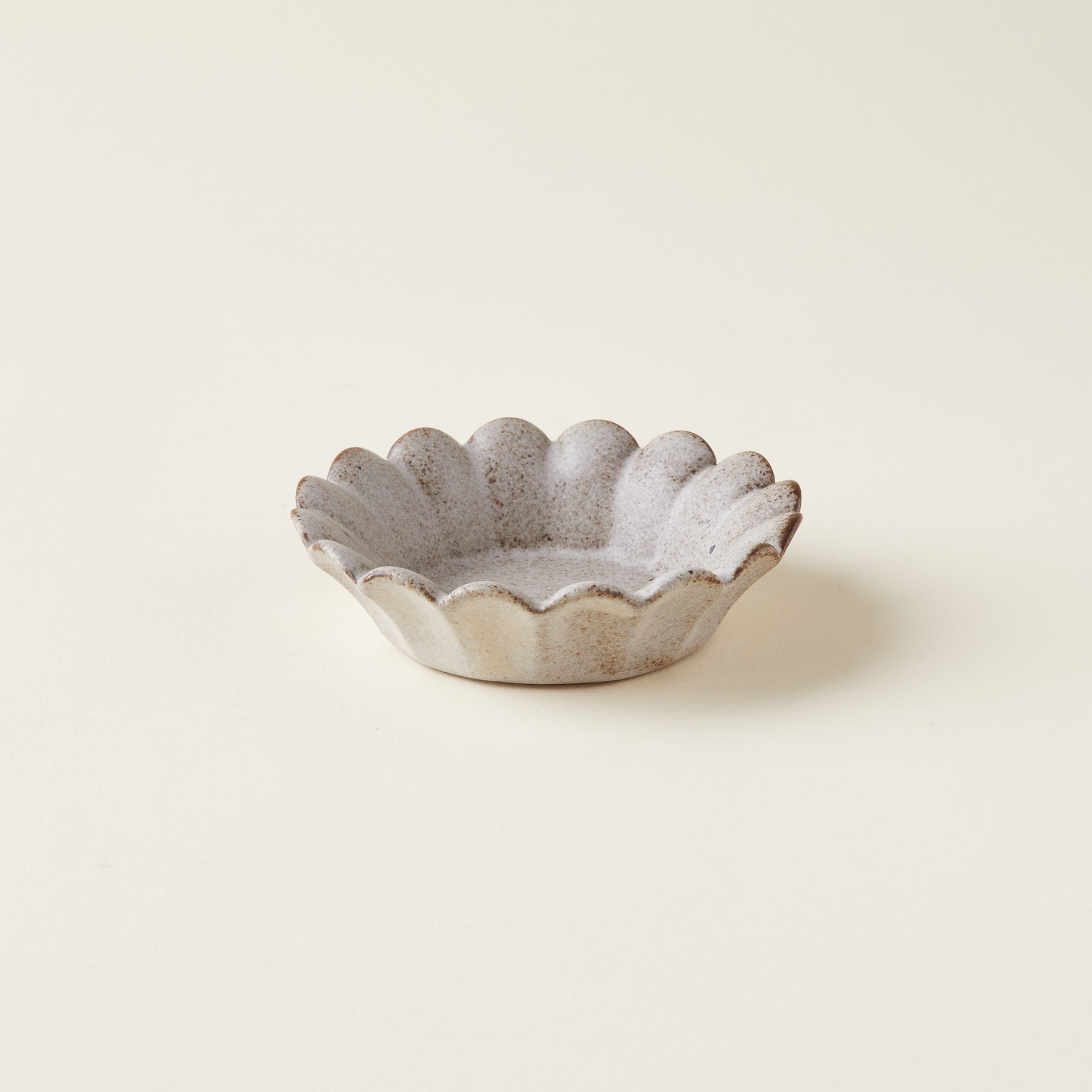 Petal Pinch Bowl