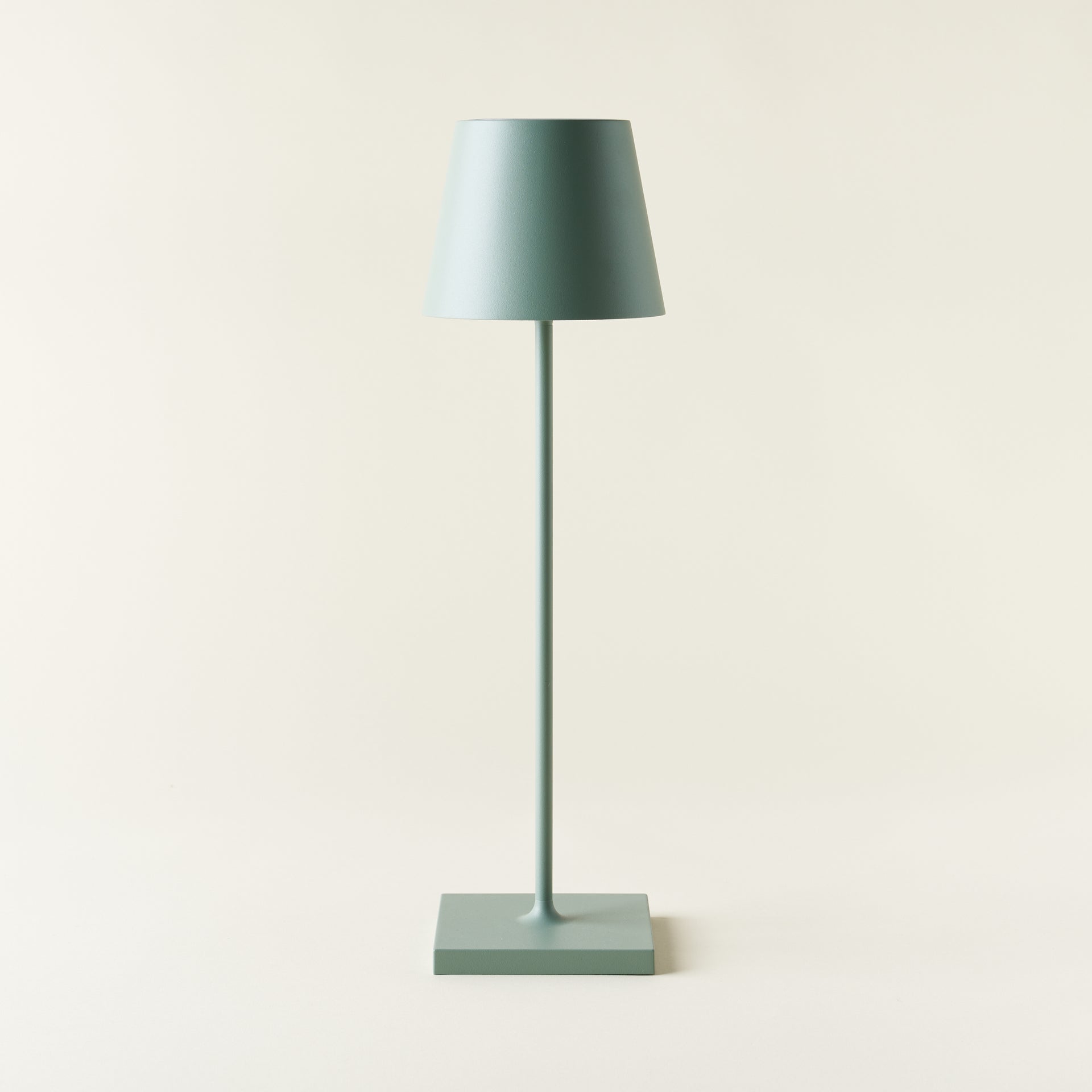 Poldina Pro Table Lamp