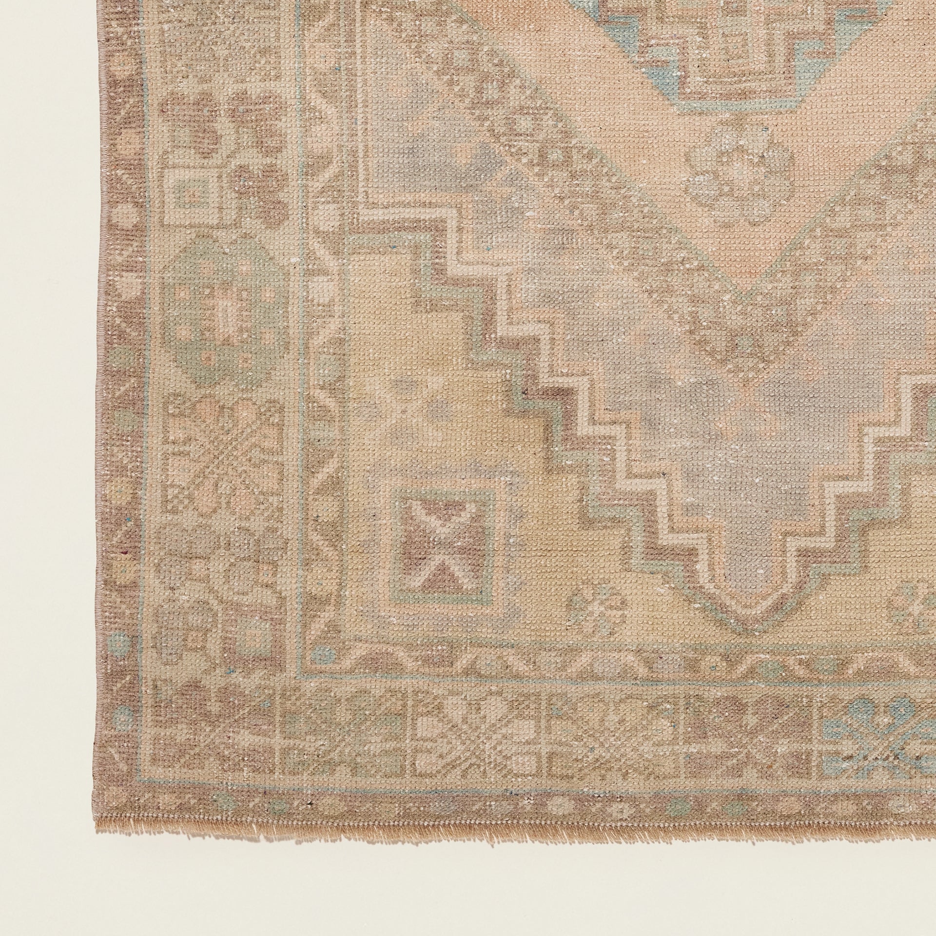 Romy Vintage Rug, 3'6" x 5'11"