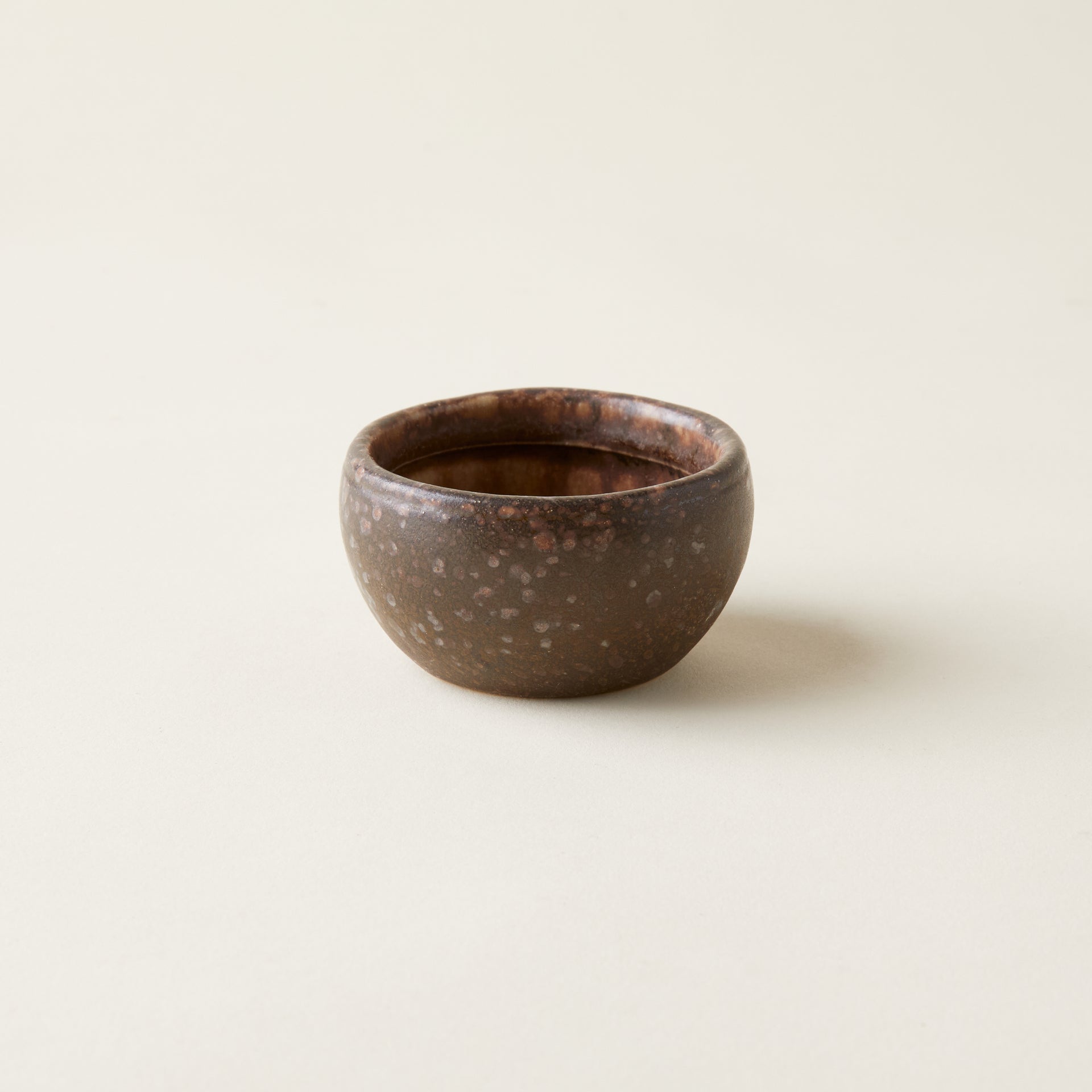 Vintage-Inspired Pinch Pot