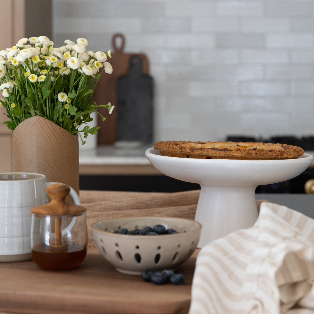 Stoneware Berry Bowl