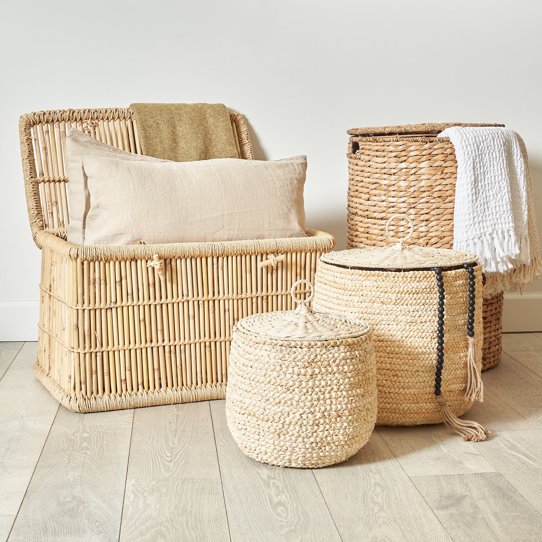 Woven Seagrass Baskets with Lids