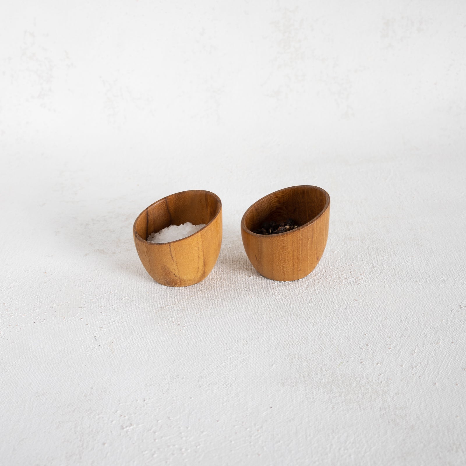 Round Egg Holder- Pinch Pot